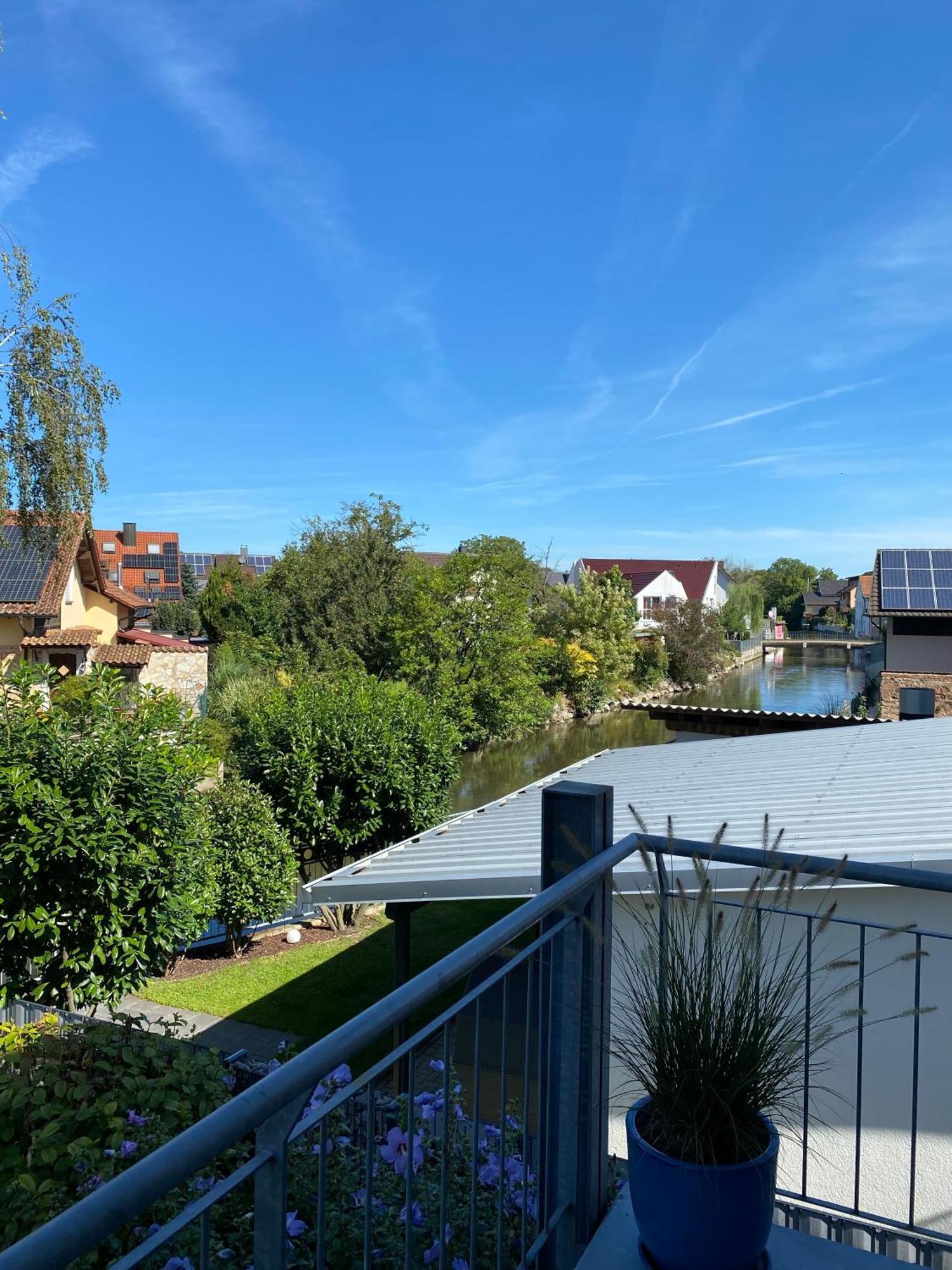 Harmony Apartment, Your Holiday Home In Rust With Balcony & River-View, 5Min To Europa-Park Zewnętrze zdjęcie